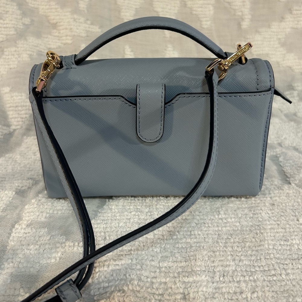 Michael Kors Pale Blue Jet Set Charm Small Top Handle Smartphone Crossbody Purse - Picture 8 of 15